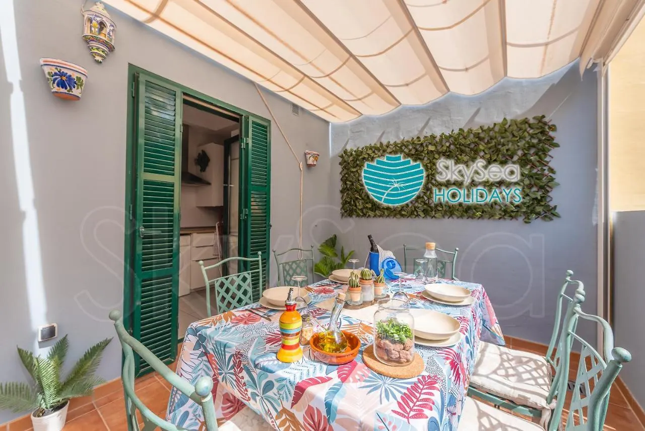 Skysea Holidays City Center Suites Málaga Apartment