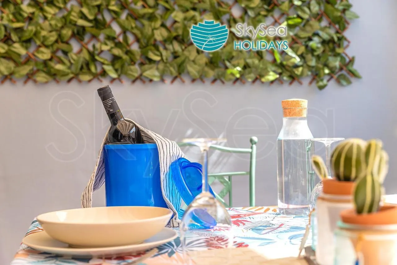 Skysea Holidays City Center Suites Málaga 0*,  Spanien